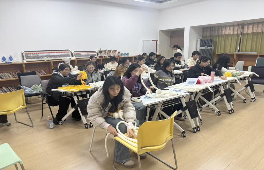 9e8078a7a4045878235552897255bf0b